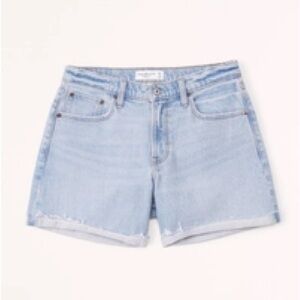 Abercrombie & Fitch Women’s Curve Love Mid Rise Baggy Short, Size 29, Worn once